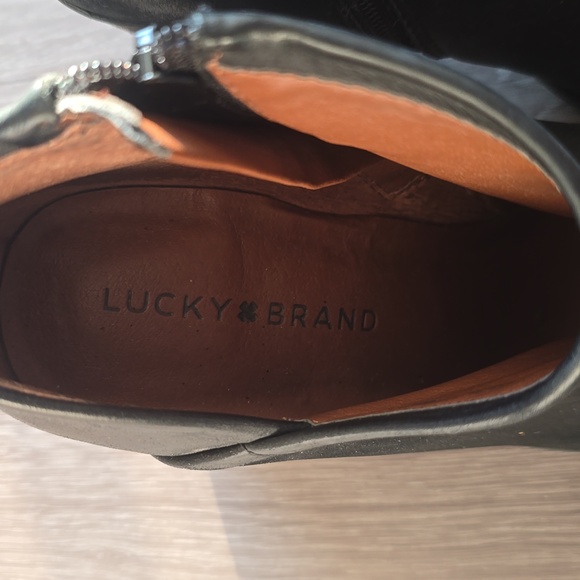 Lucky Brand Salza Black Leather Ankle Booties Size 8.5 Minimalist Noir - Picture 3 of 9